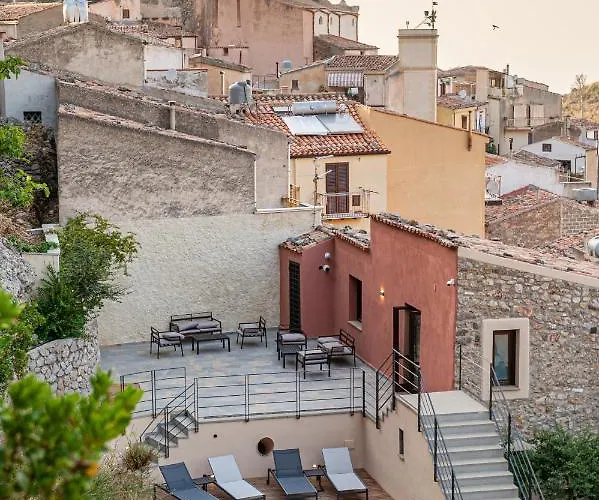 Gratteri Resort 4*